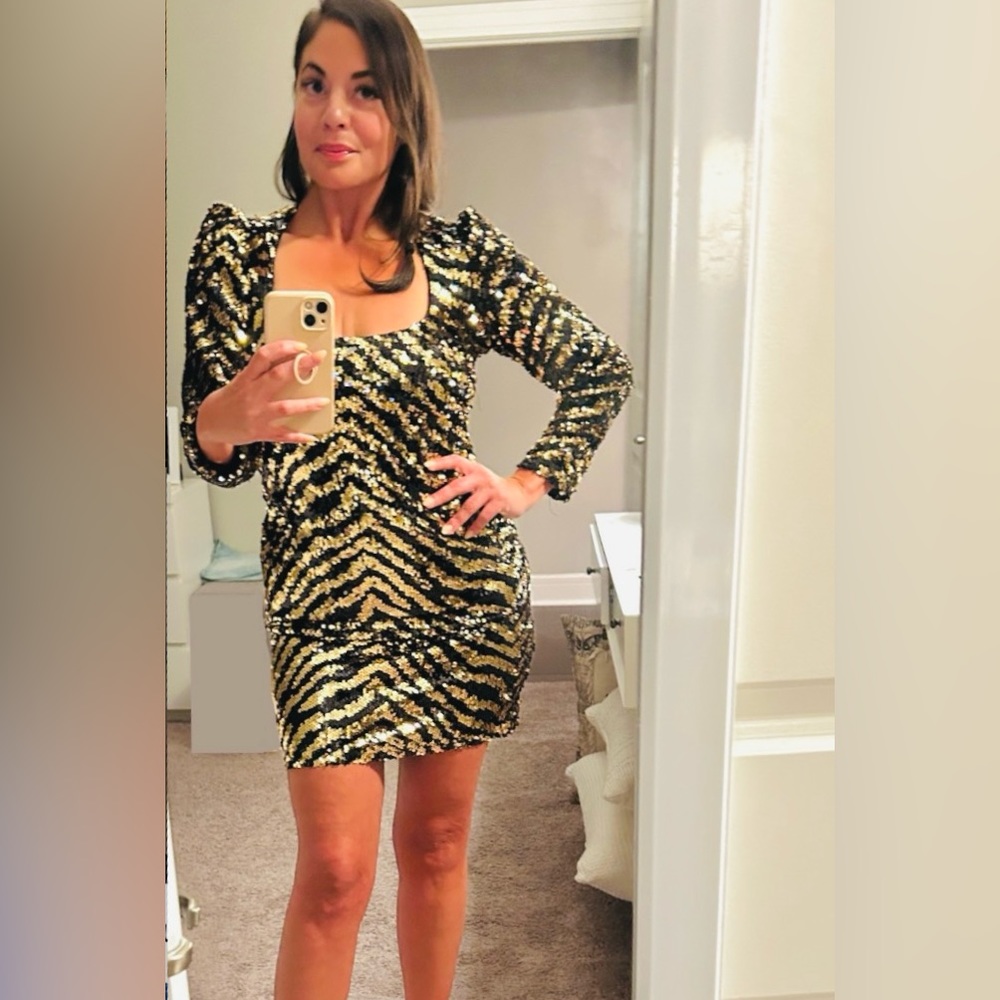 BETSEY JOHNSON NWT! Sequined 3/4 Sleeve Mini Dress (Original Price $129)